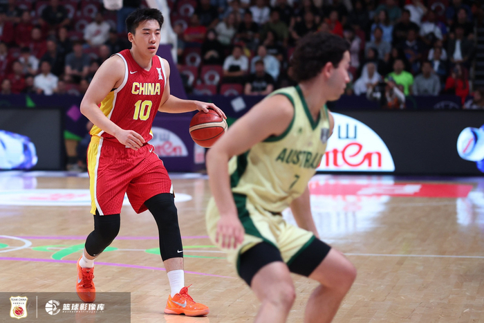 今晨江苏男篮调整名单以备社区盾；手感冰凉环节打磨；态度坚定；医务组通报恢复的简单介绍