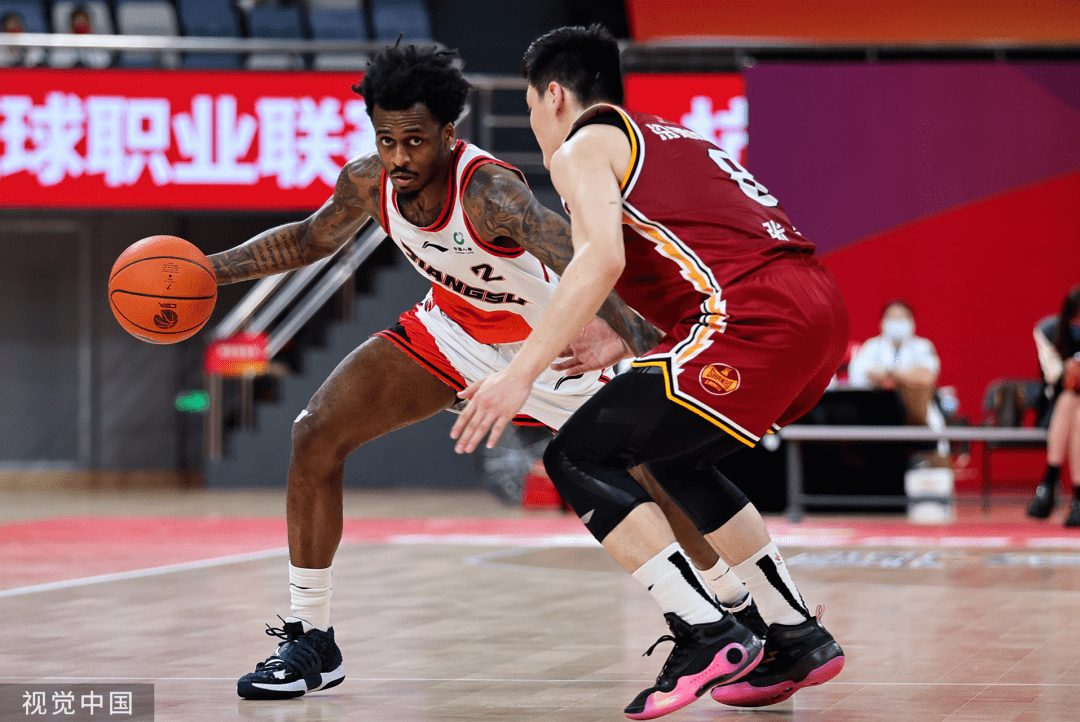 最近6次对阵那不勒斯的比赛中仅打进5球   最近6次对阵那不勒斯的比赛中仅打进5球