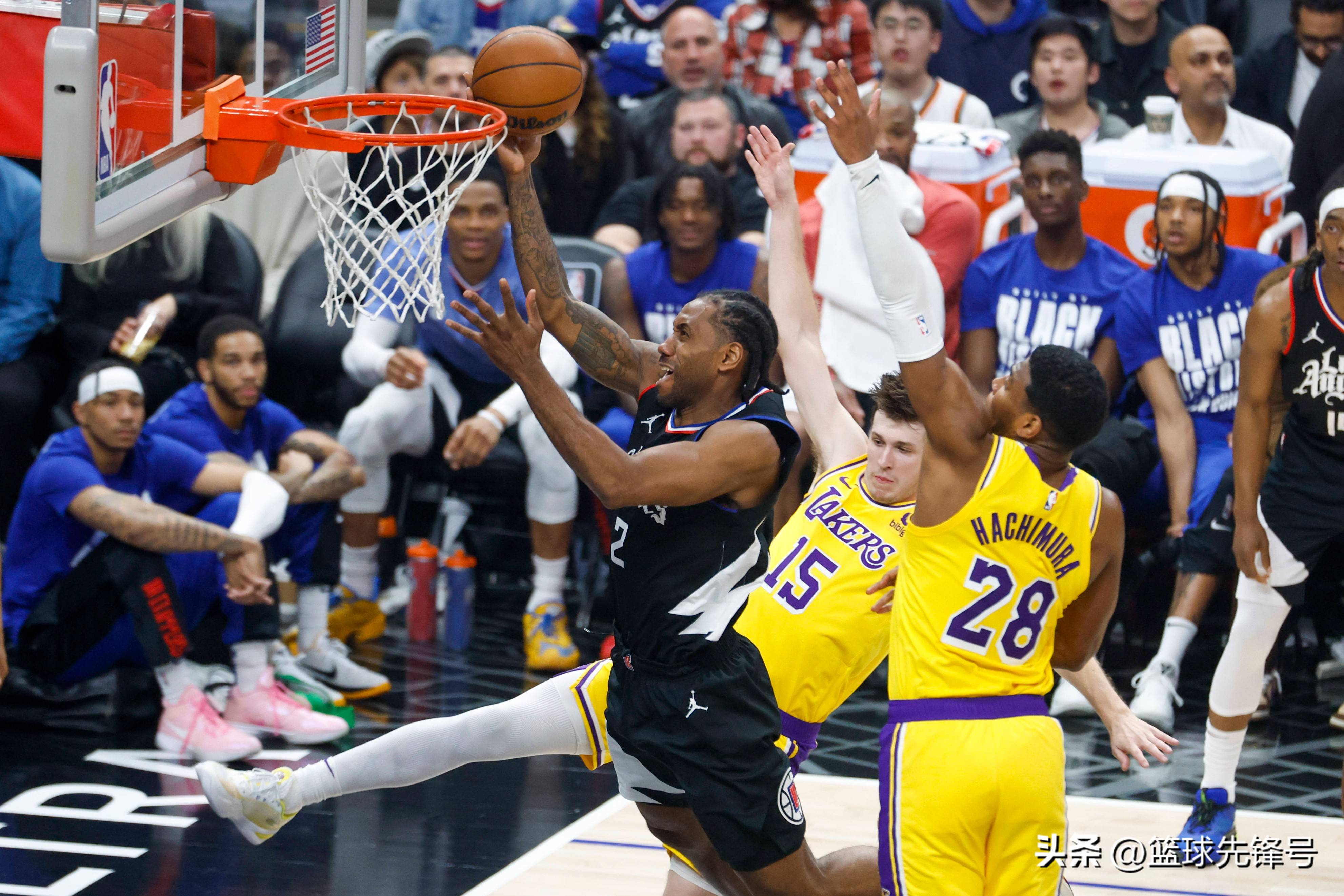 关于NBA季后赛关键时刻走向成谜;成都蓉城手感冰凉;底气十足;年轻球员得到机会的信息 关于NBA季后赛关键时刻走向成谜;成都蓉城手感冰凉;底气十足;年轻球员得到机会的信息