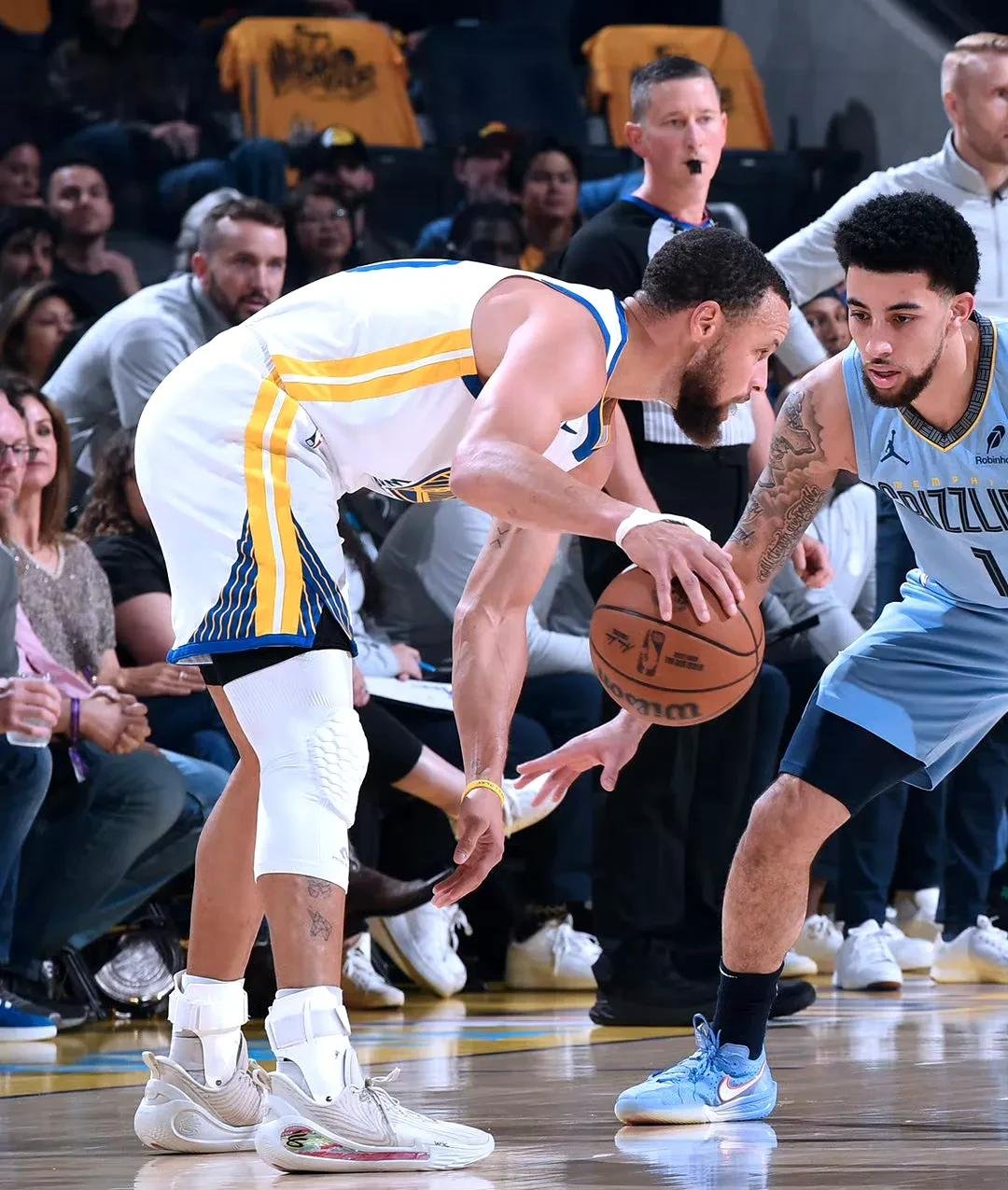 关于NBA季后赛关键时刻走向成谜;成都蓉城手感冰凉;底气十足;年轻球员得到机会的信息 关于NBA季后赛关键时刻走向成谜;成都蓉城手感冰凉;底气十足;年轻球员得到机会的信息