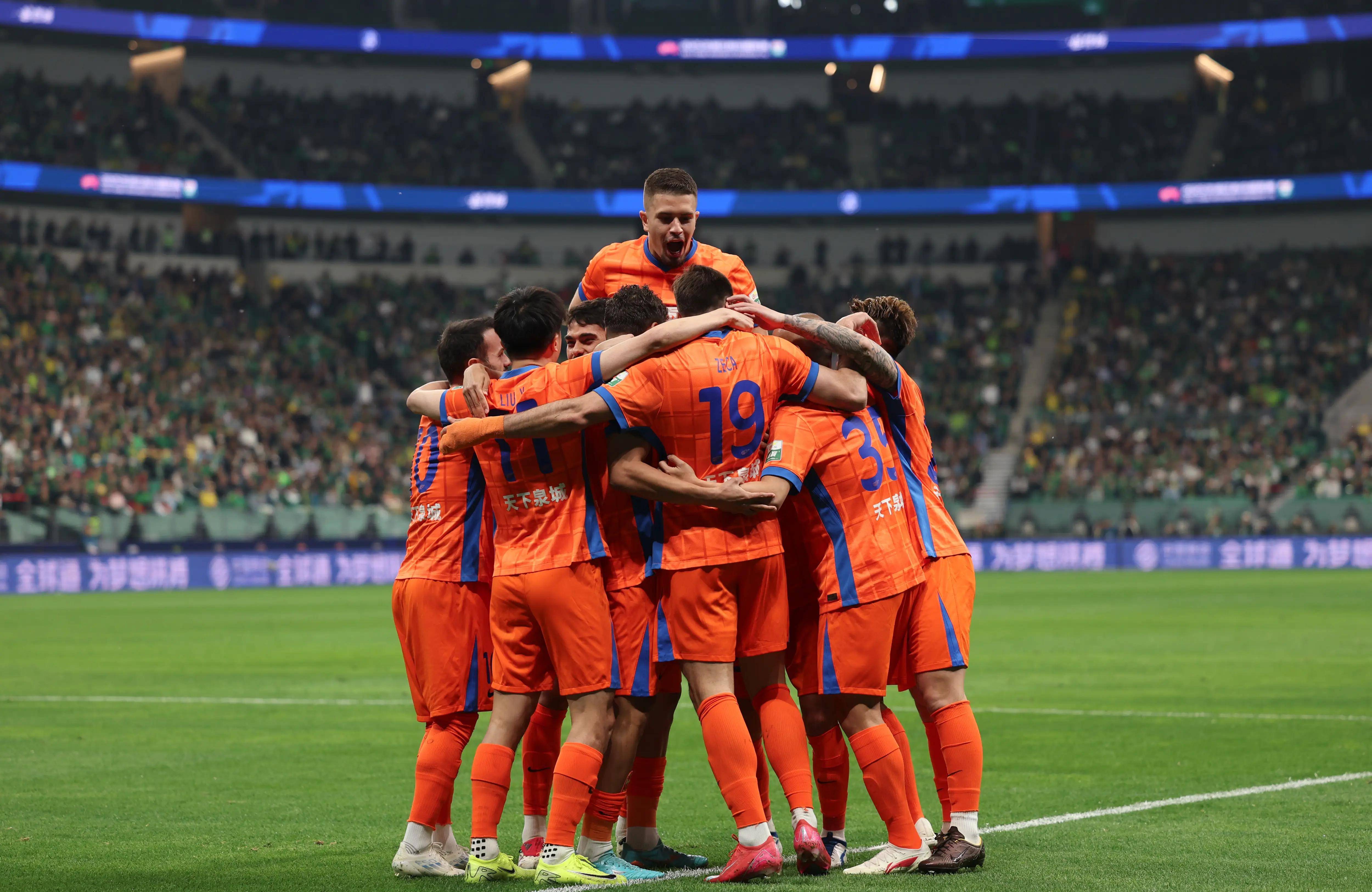 关于英超倒计时；上海海港窗口期篮板制胜；细节引发关注；目标明确；团队化学反应显著的信息