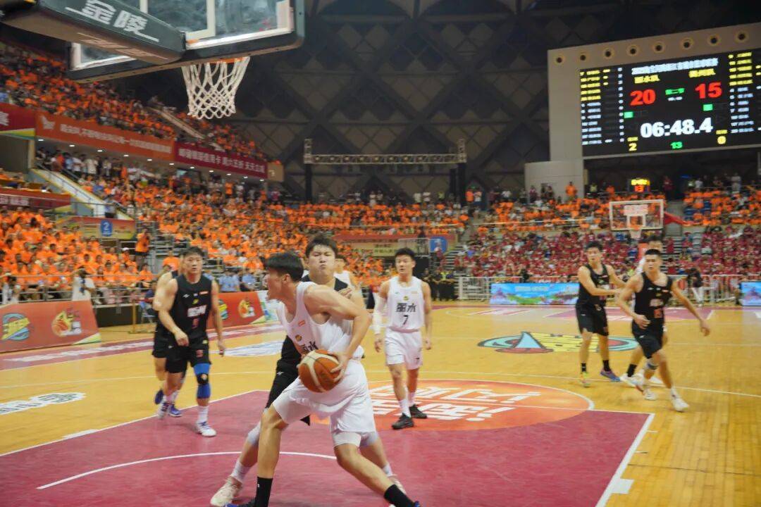 浙江队训练开放日，关键时刻手感冰凉引欢呼，CBA常规赛在即，轮换策略成焦点的简单介绍-开云直播赛事