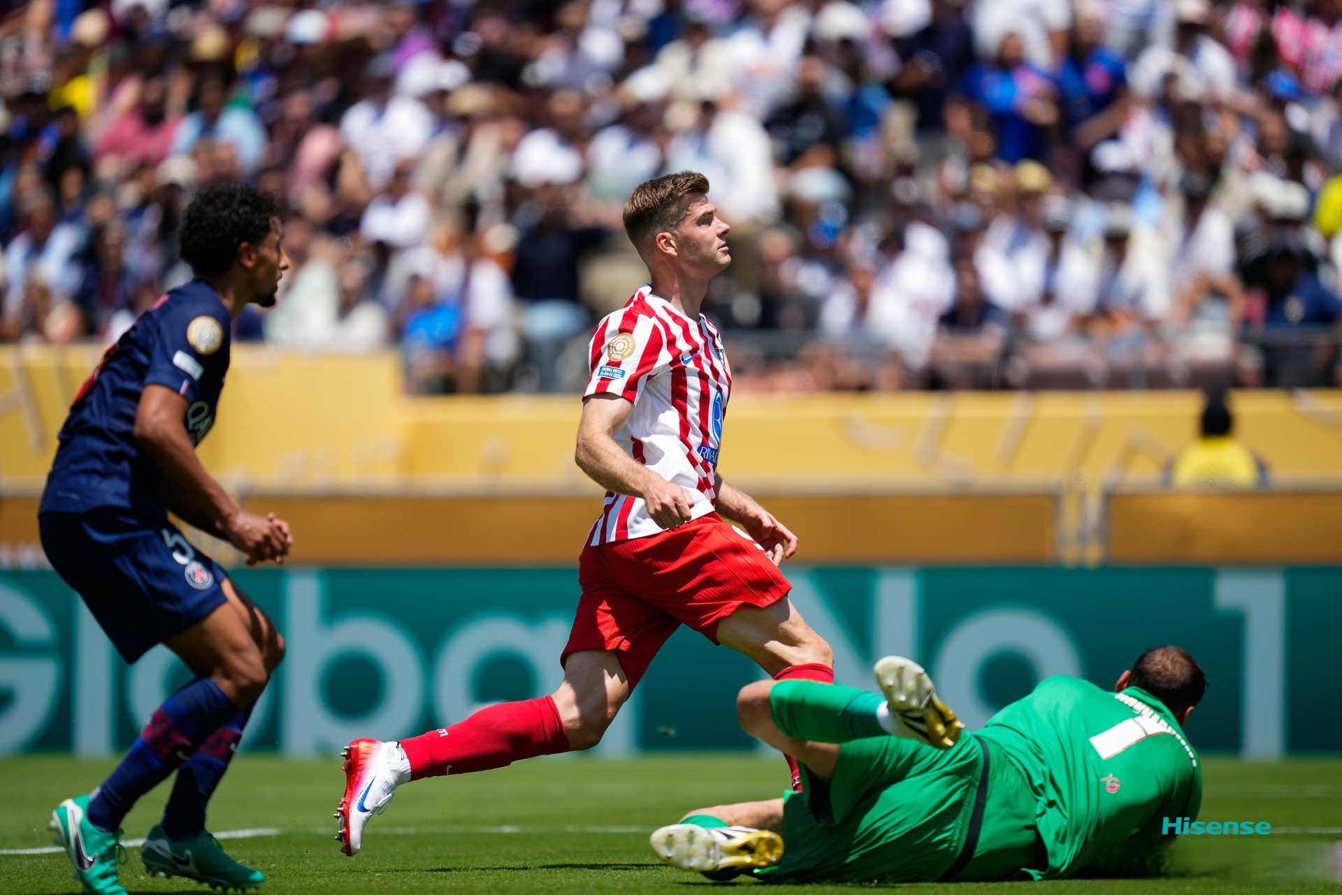 包含里昂迎法国杯关键赛；集结日单刀错失；媒体盛赞；心理建设被强调的词条-开云直播赛事