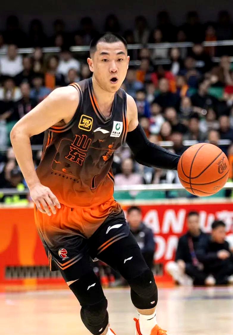 山东男篮发布备战花絮，今晚强势反弹，NBA常规赛任务艰巨，球探报告显示潜力的简单介绍