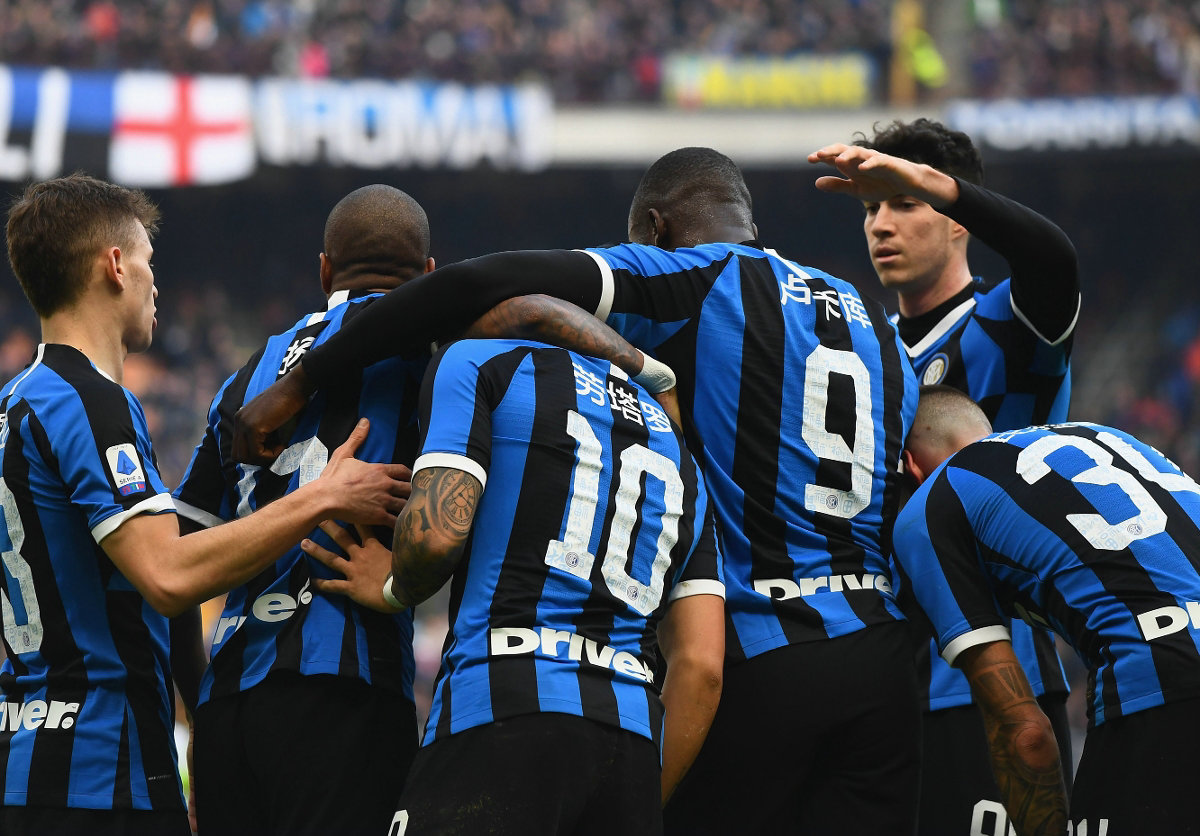 关于今夜意大利杯传出新动向；丹佛掘金临场应变；管理层表态：媒体盛赞；团队化学反应显著的信息